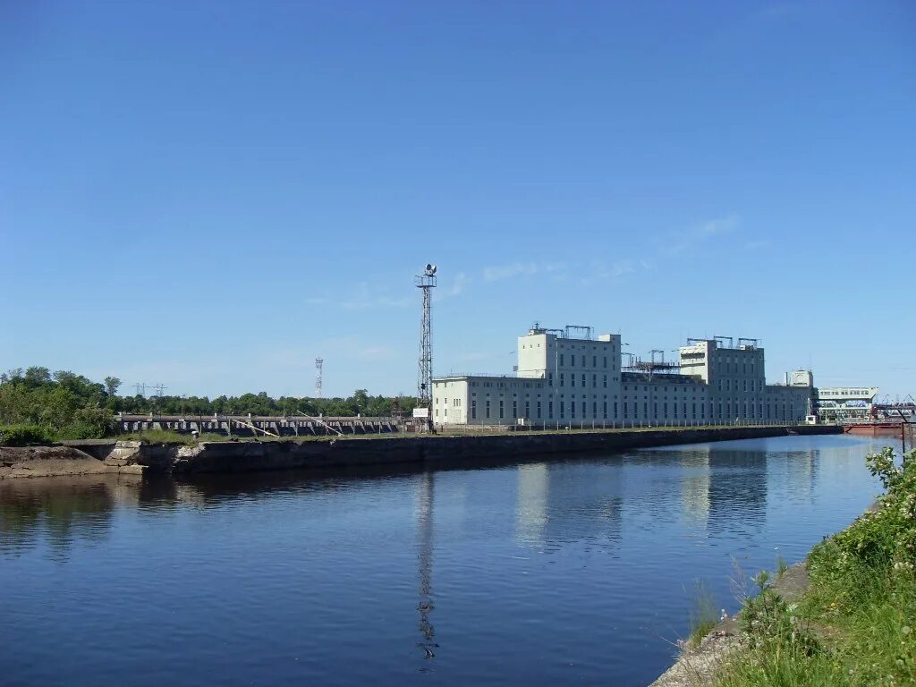 Волхов набережная. Камеры волхов. Река волхов шлюз. Волховская гэс ленинградская область. Город волхов парк.