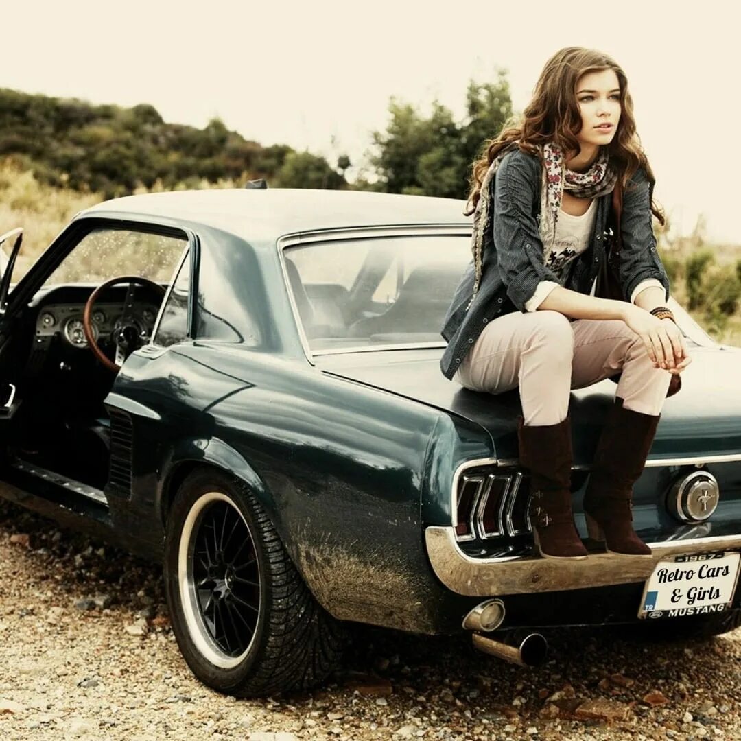 E get car. Форд Мустанг 1967. Ford Mustang 1967 с девушкой. Шелби Мустанг Кристен Стюарт. Ford Mustang 1967 с Кристен Стюарт.