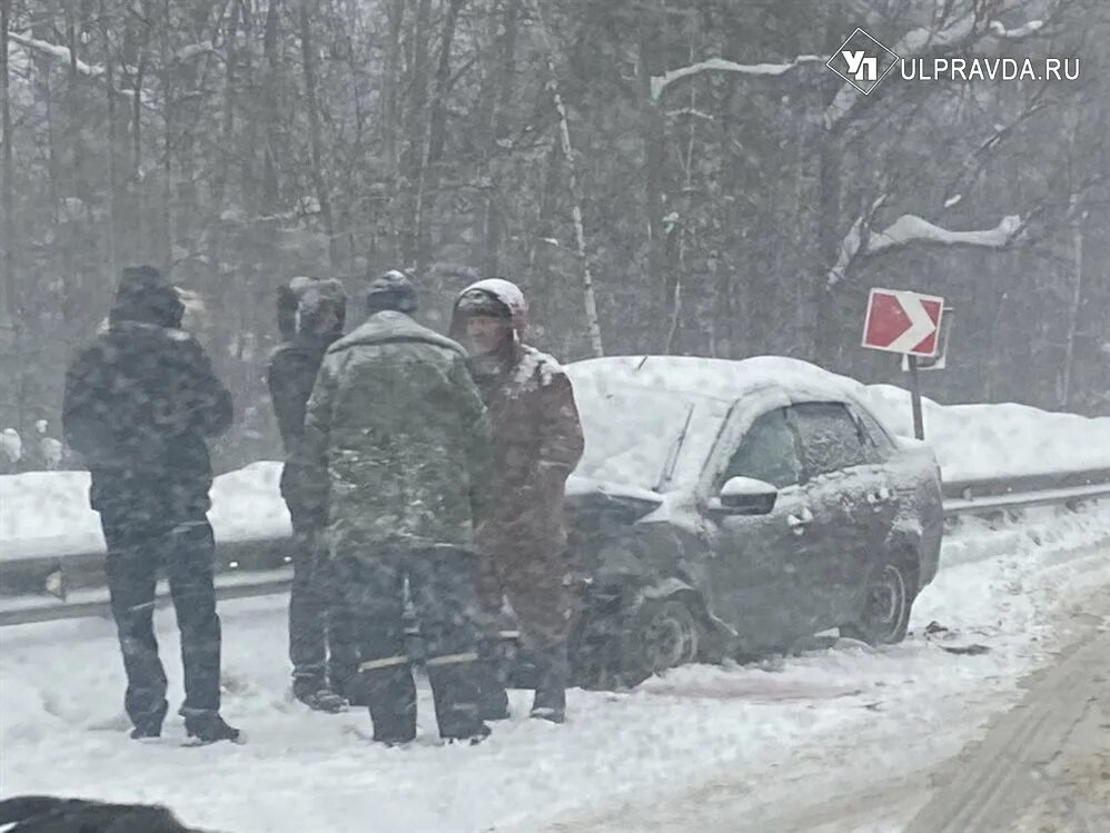 20 февраля 2015. Авария в Мулловке сегодня. В Чердаклах авария 20 февраля. Авария произошла в Мулловке Ульяновской области Мелекесского района.