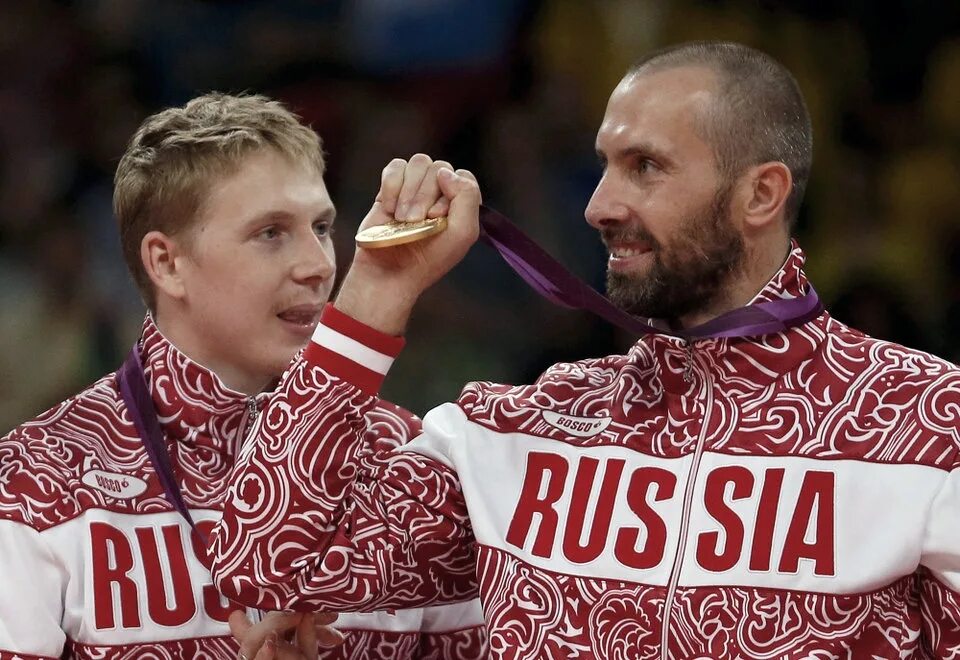 Кто стал первым чемпионом из российских спортсменов. Панин-коломенкин олимпийский чемпион. Панин коломенкин 1908. Alexander zubkov воевода. Панин коломенкин 1908.