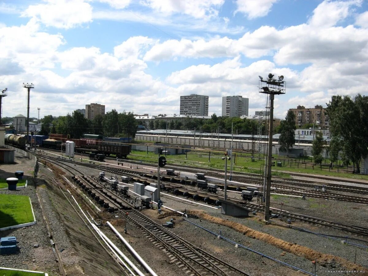 Жд станция лосиноостровская. Станция лосиноостровская москва. Станция лосиноостровская в 90. Станция лосиноостровская фото. Станция лосиноостровская в 90.