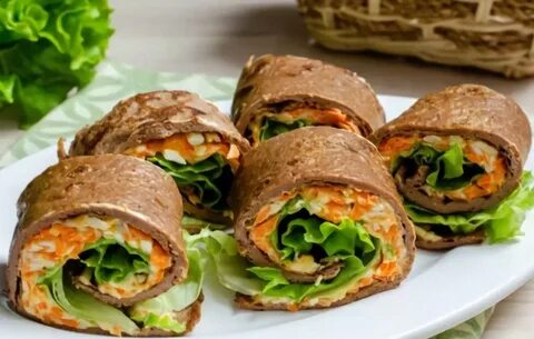 Печеночные рулетики с начинкой из моркови