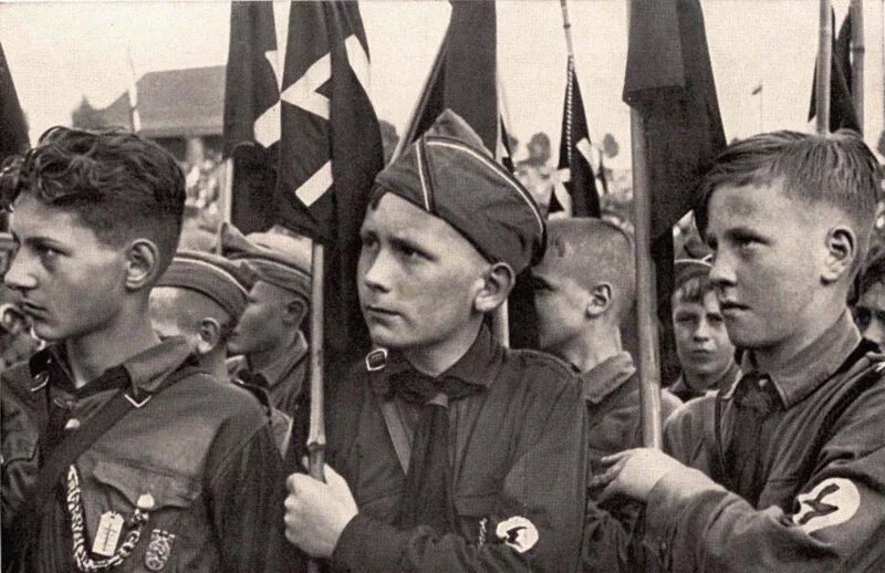 Гитлерюгенд википедия. Гитлерюгенд 1939. skaramanga 1972 гитлерюгенд. группа гитлерюгенд.