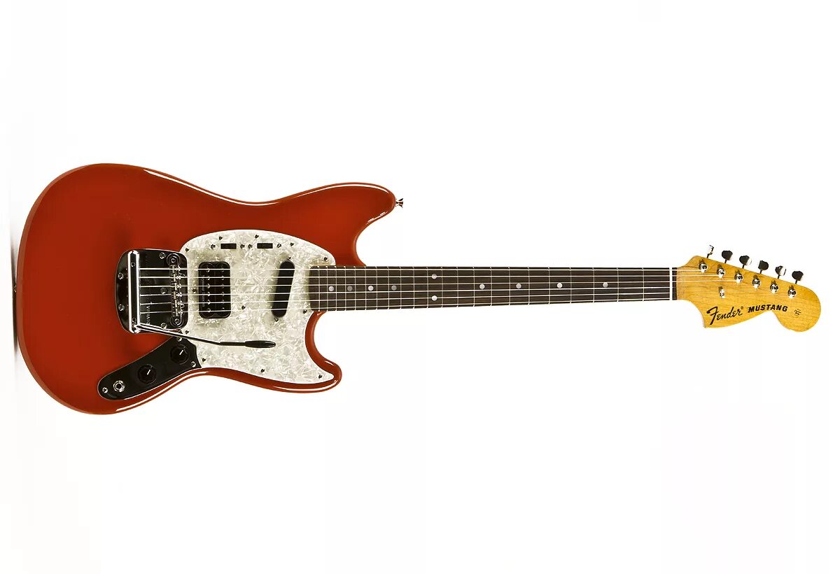 Гитара мустанг. Fender Mustang гитара. Электрогитара Фендер Мустанг. Fender Mustang Red. Fender Mustang мензура.