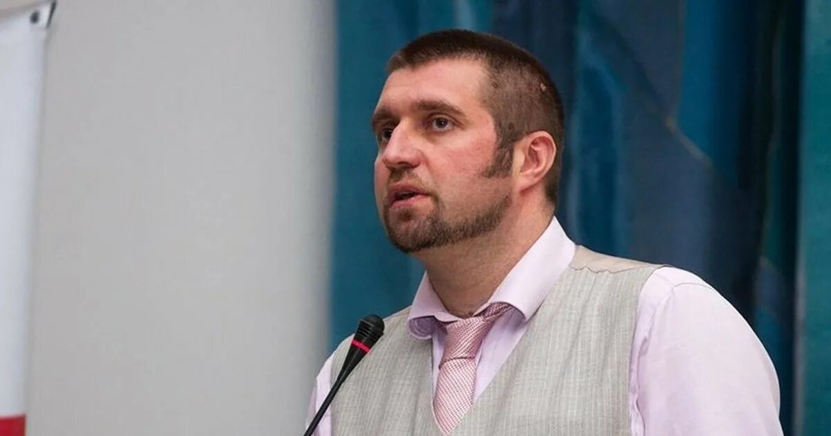 Дмитрий потапенко предприниматель. Бизнесмен потапенко. Дмитрий валерьевич потапенко. Бизнесмен потапенко. Дмитрий потапенко.