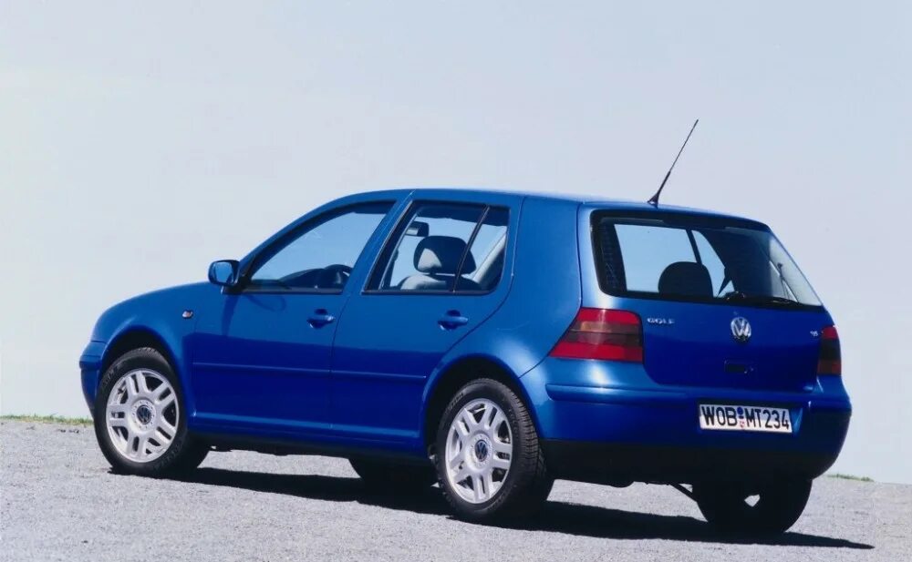 Купить гольф 4 тди. VW Golf 4. Гольф 4 поколения. VW Golf 4motion 1998. Golf 4 GTI.