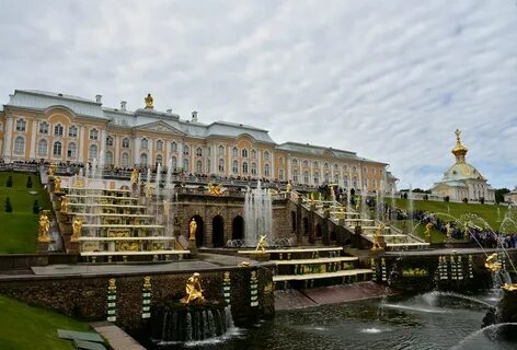 Palaces in st petersburg