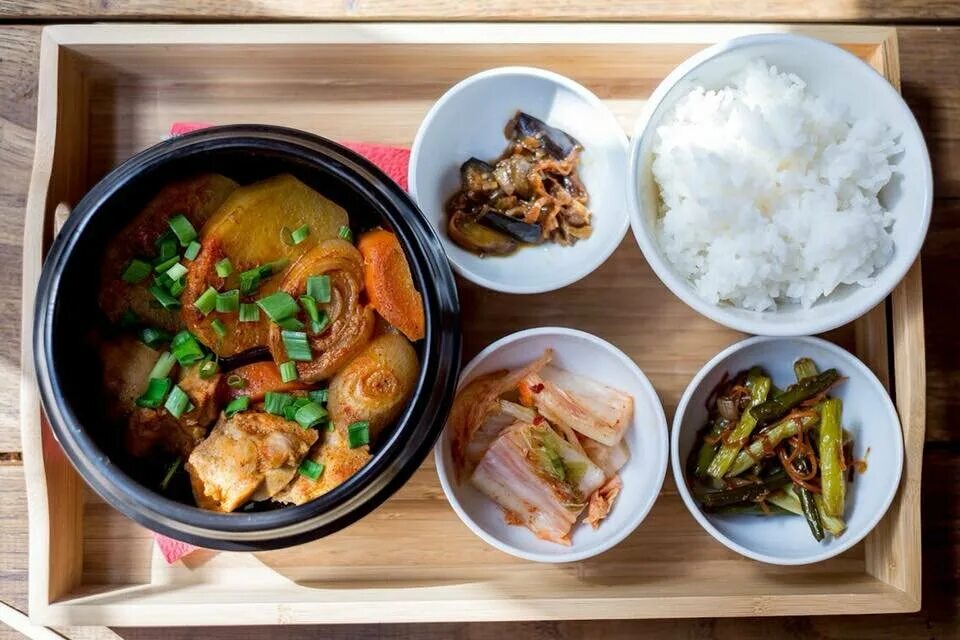 стрит фуд корея эстетика. ресторан soul seoul. Lotteria меню. корейский фаст фуд в москве. корейские салаты.