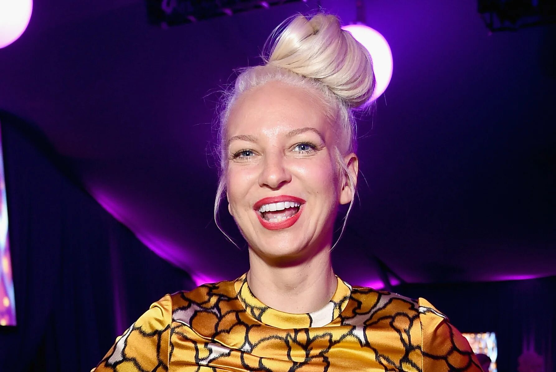 Sia лицо. сиа ферлер певица. Sia 2009. сиа певица. сиа певица.