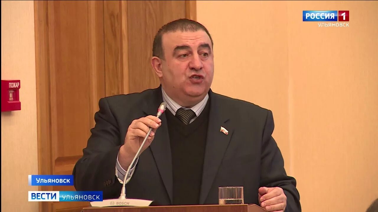 Володарский ульяновск. Депутаты ульяновска. Депутат володарский. Депутат володарский. Володарский депутат.
