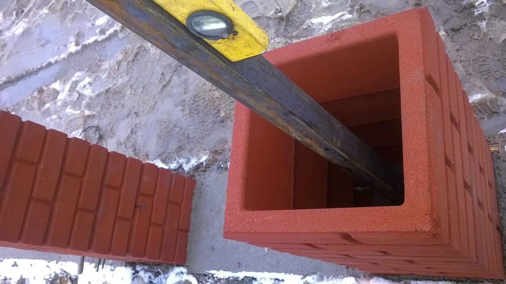 Кирпичный столб 510 510. Профнастил для забора. Декоративные колонны для забора. Формы под забор. Заборные блоки скала.