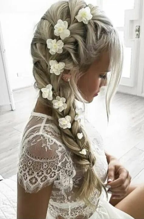 21 Updo Wedding Hairsyles with Glamour - MODwedding Wedding hairsyles, Bridal ha