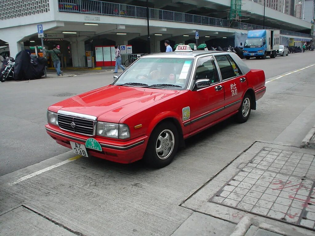 Такси в гонконге приложение. Toyota crown taxi. тойота кроун такси. toyota crown такси в гонконге. crown 140 такси.