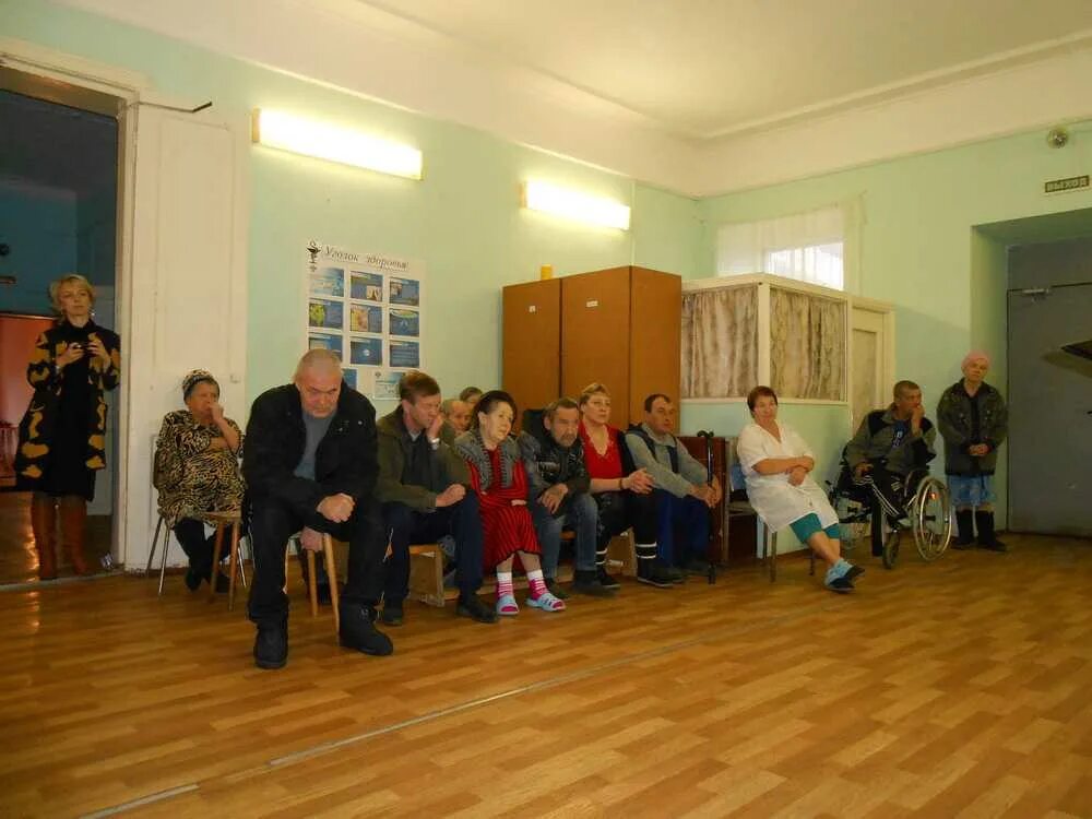 Гбу чкаловский дом-интернат для престарелых и инвалидов чкаловск. Семеновский интернат. Школа семеновская школа интернат. Школа интернат семеновская школа-интернат. Семеновский интернат.