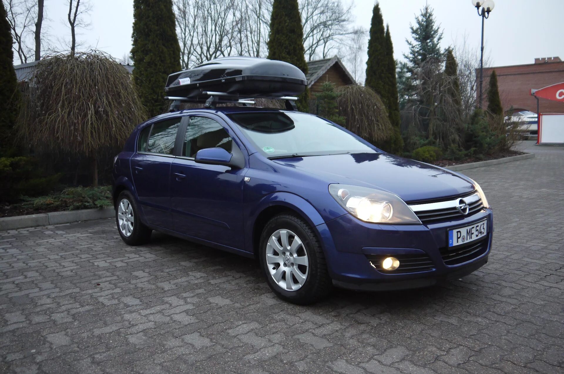 Крыша astra h. Автобокс на opel astra h хэтчбек.