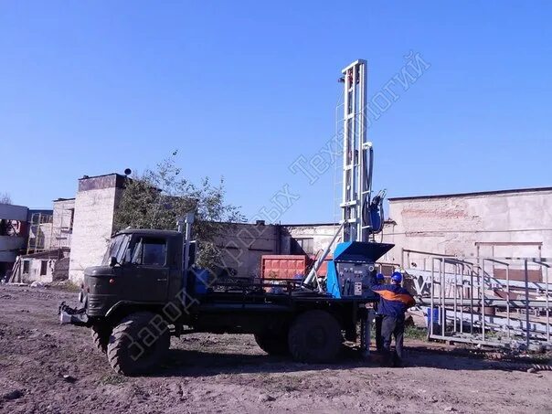 Буровая 32. ГАЗ 66 буровая. Буровая установка на базе ГАЗ 66. Буровой ГАЗ 66 С буровой установкой. Буровая ГАЗ Маши.