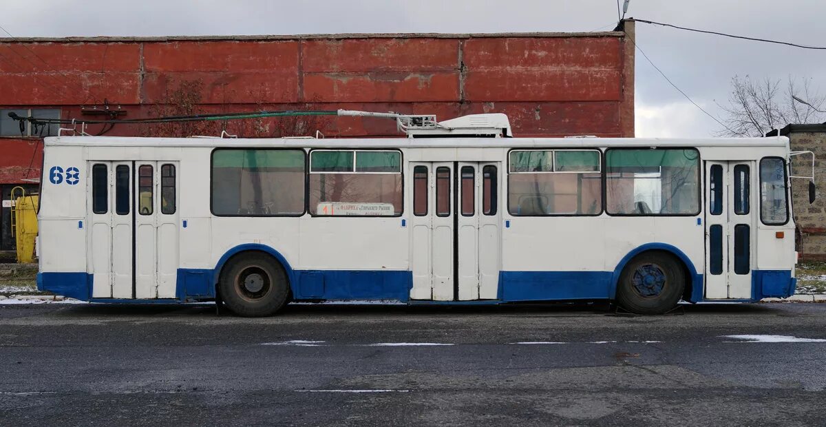 Ленинский троллейбус. ЗИУ Ленинск Кузнецкий. ЗИУ 10 Кемерово. ЗИУ 628 012. ЗИУ 628г.