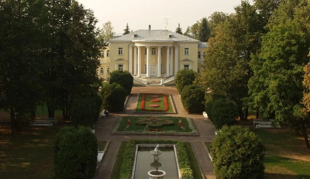 Санаторий звенигородский, звенигород. Санаторий звенигород мэрии москвы усадьба. Скк «подмосковье» санаторий «звенигородский». Санаторий звенигород сеченовского университета. Звенигород парк.