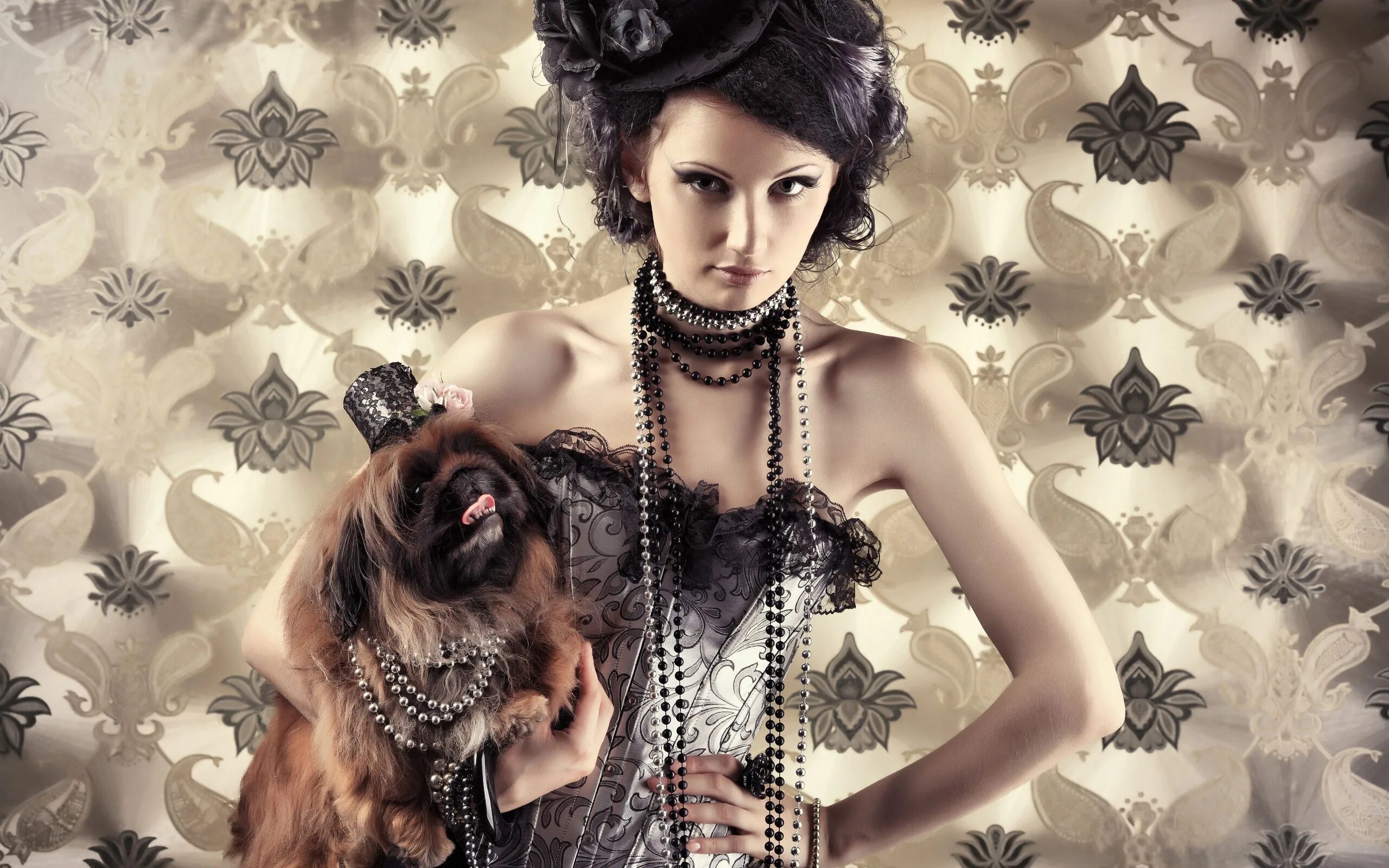 Retro glamour