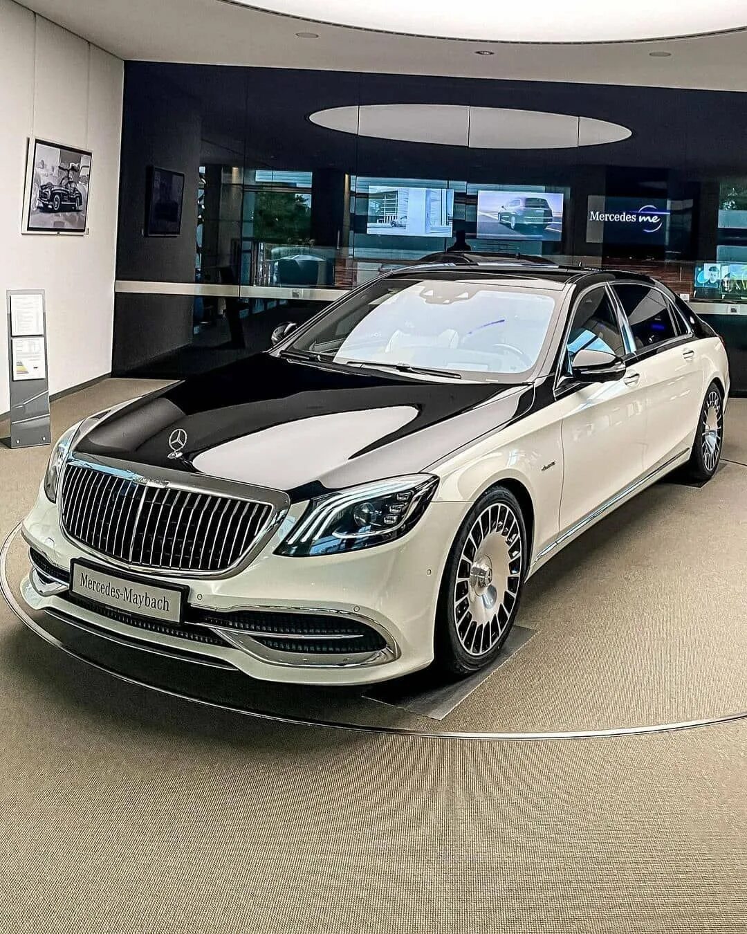 Мерседес Майбах. Мерседес Бенц Майбах s560. Mercedes-Maybach s 560. Mercedes-Benz s 560 Maybach. Mercedes майбах