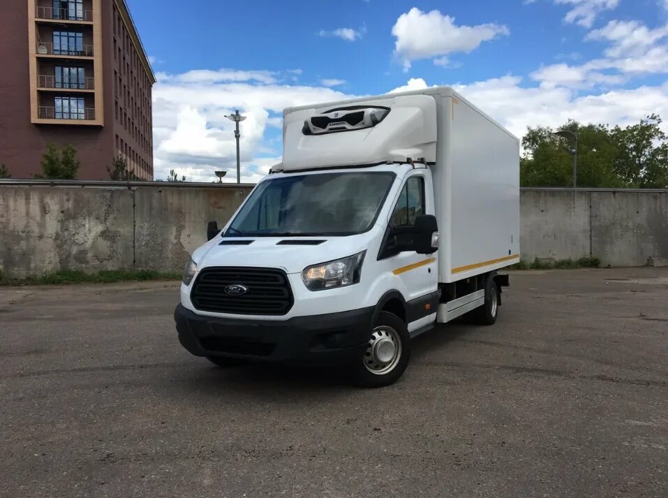 Куплю форд фургон бу. Ford Transit рефрижератор 2021. Рефрижератор фургон Ford Transit 2018. Ford Transit цельнометаллический фургон рефрижератор. Форд Транзит 8 рефрижератор.