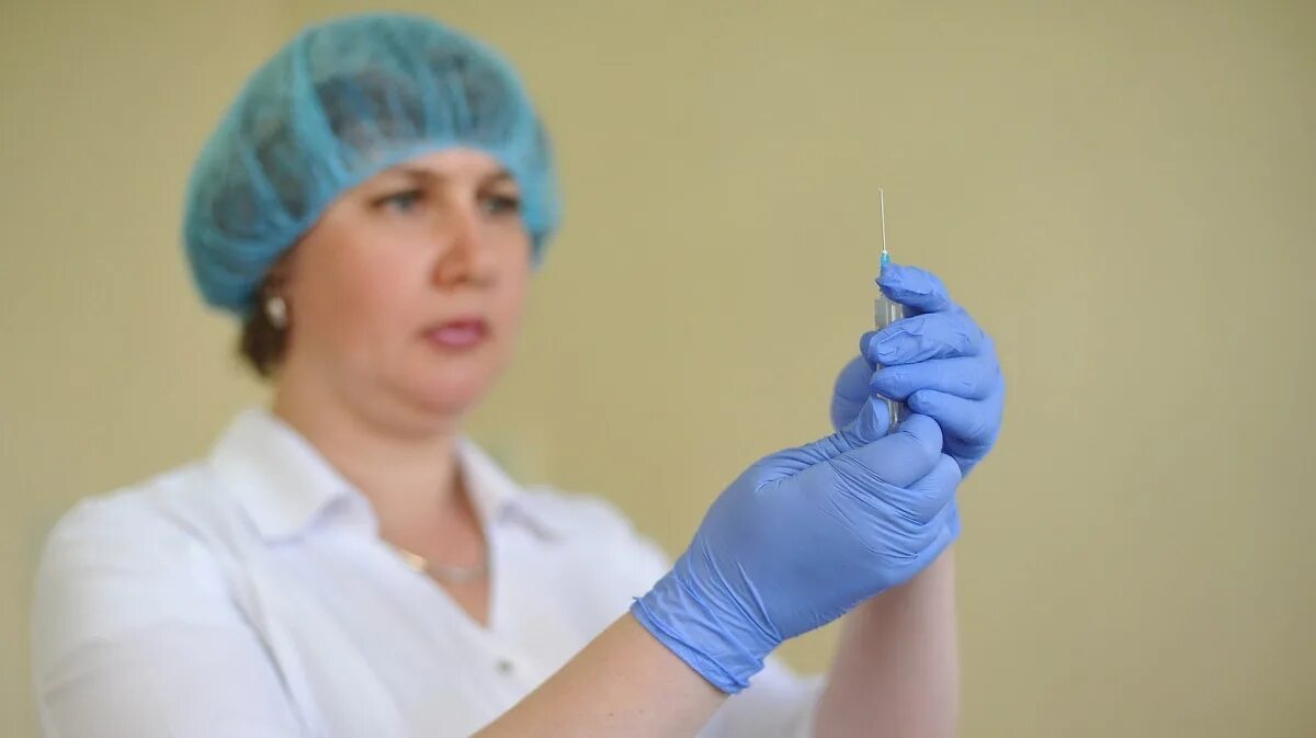 Где сделать прививки воронеж. Прививки. вакцинация гриппа 2025. вакцинация фотография брюнетки. фото вакцинации гусев.