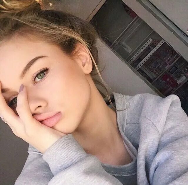 Милые девушки. Twitter kiz. Twitter kiz. Chimkennstars. Девчонки 25+.