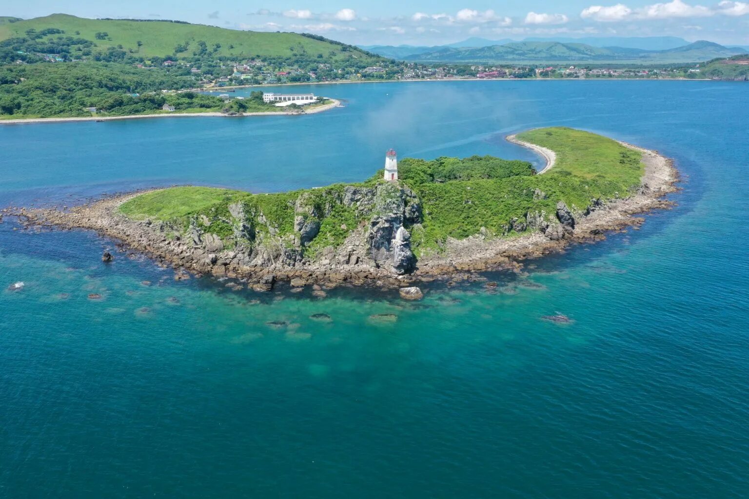 Дальневосточный морской заповедник тигр. Морской заповедник хасанский район. Остров томящегося сердца приморский край. Бухта спасения хасанский район. Бухта кит лазовский район приморский край.