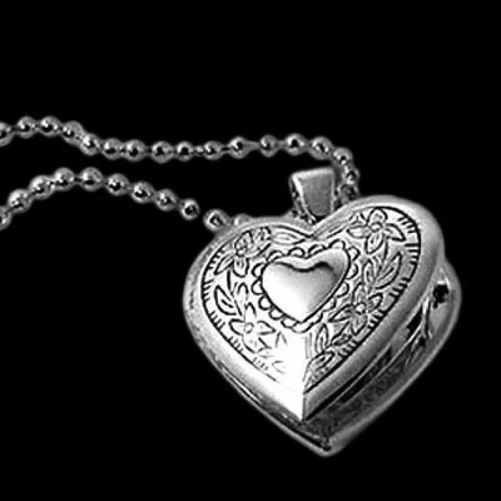 бижутерия елены гилберт. подвеска дерево жизни. кулон с фотографией. кулон медальон елены гилберт. мусульманские кулоны для мужчин.