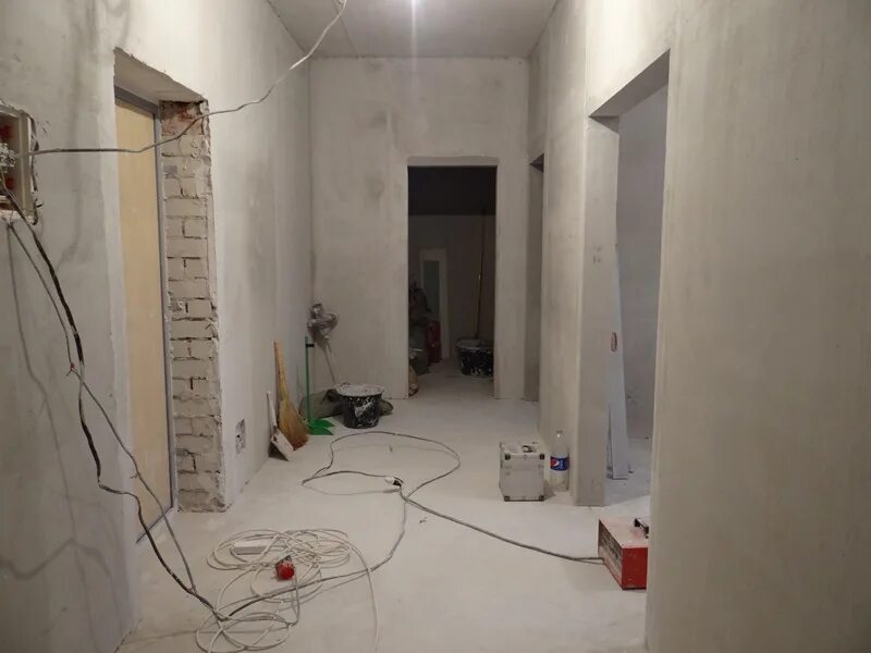 Черновая и чистовая отделка. Санзел черноваяотделка. Черновая отделка квартиры. Коридор черновая отделка. Черновая отделка.