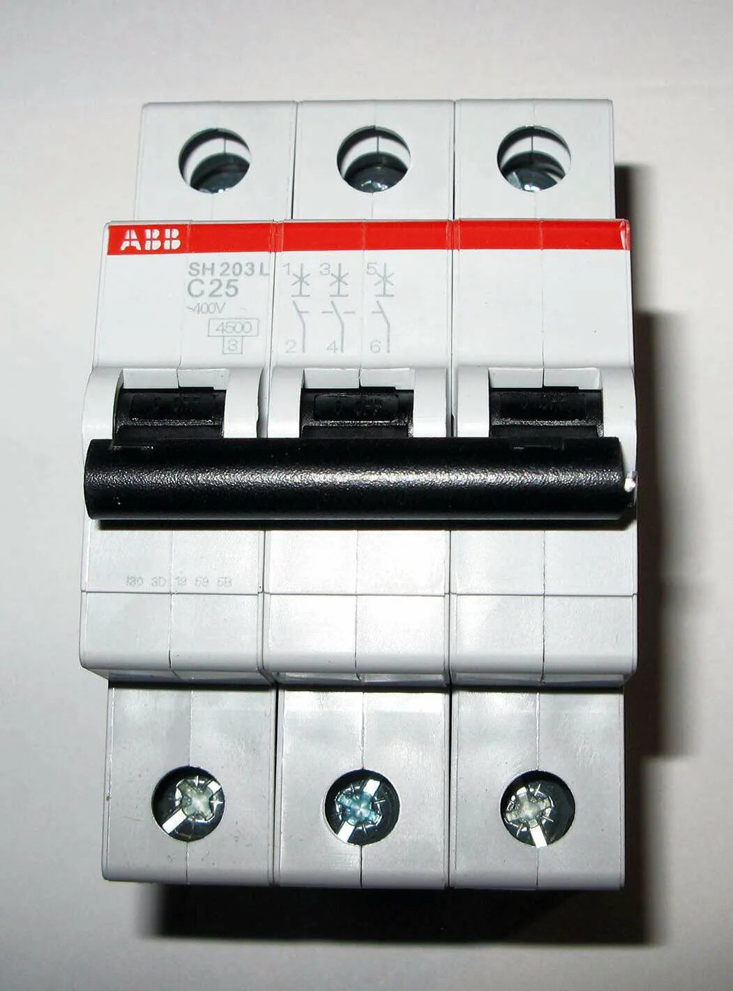 Автоматический выключатель abb c25. Abb s203 25a. автомат abb 25а. автомат abb bms411c25. abb c25 автоматический выключатель.