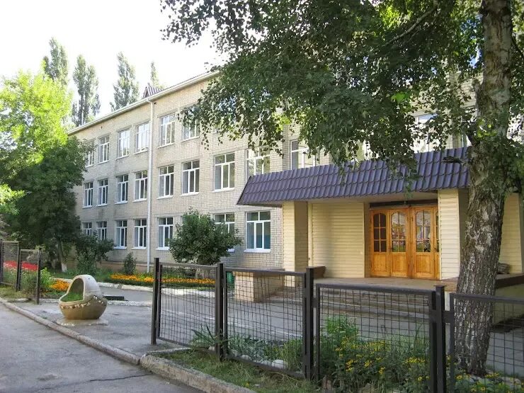 Гимназия 24 м. 12 гимназия ставрополь. Гимназия 24 м. Гимназия 24 м. Белозерская 12/1 томск гимназия 24.