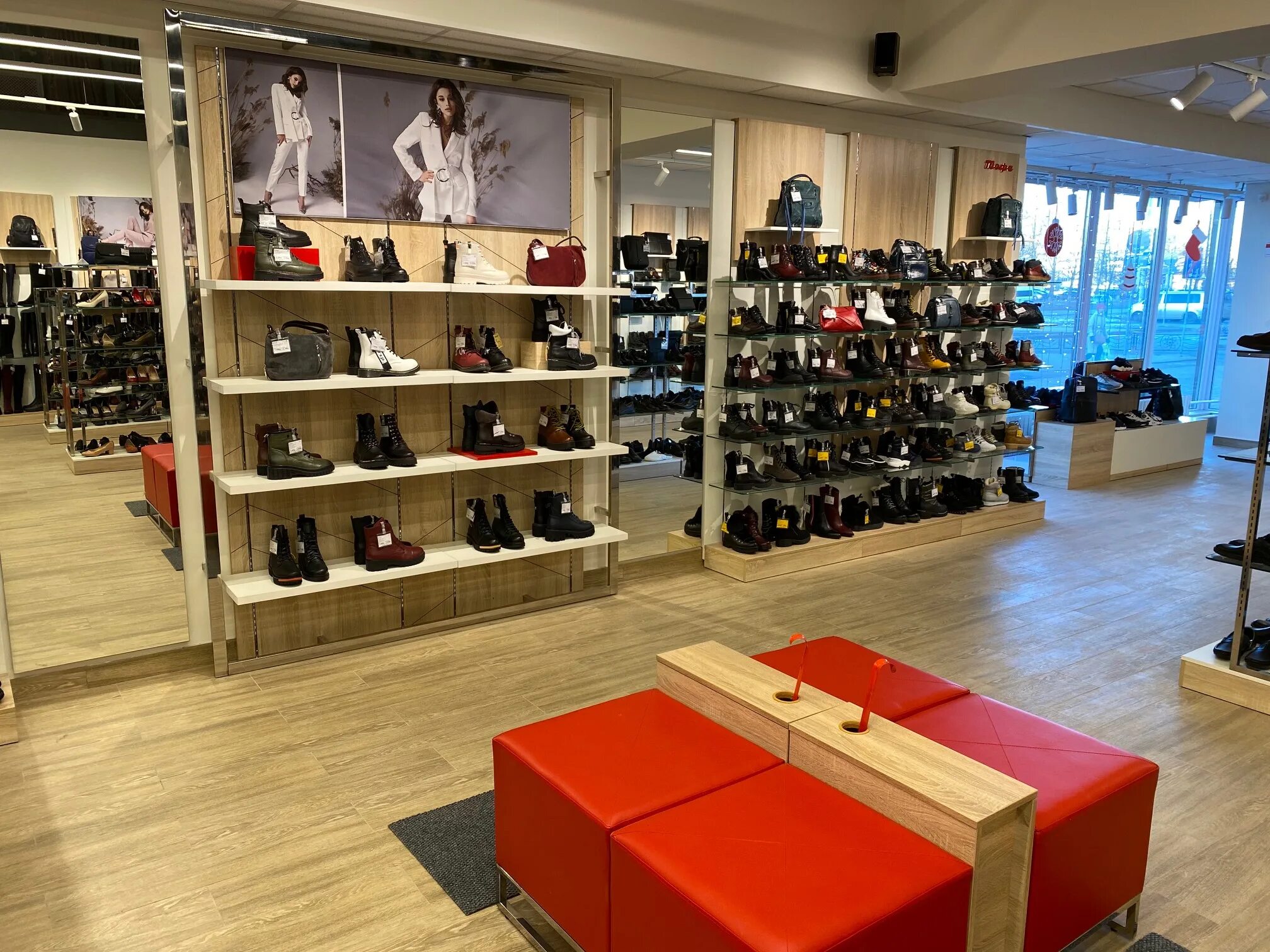 Туфли мужские salamander 4600117. Мужские туфли gardi комфорт. Рандеву туфли мужские. Мокасины мужские maks spencer. Обувь комфорт немецкая рикер.