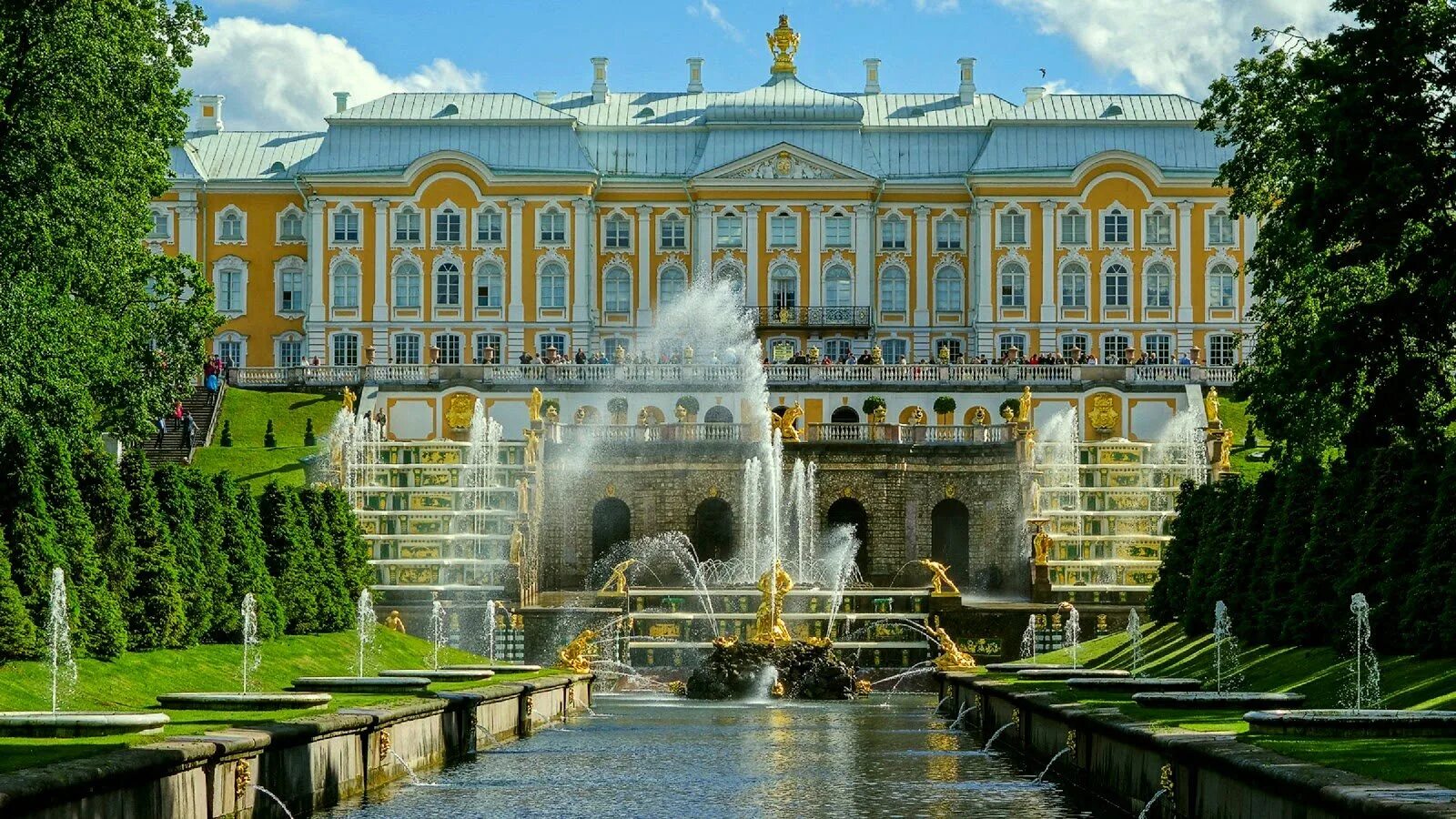 Петергоф парк достопримечательности. Петродворец в петергофе. петродворец дворцы парки фонтаны. музей-заповедник «петергоф» в санкт-петербурге. примечательности санкт петербурга петергофский дворец.