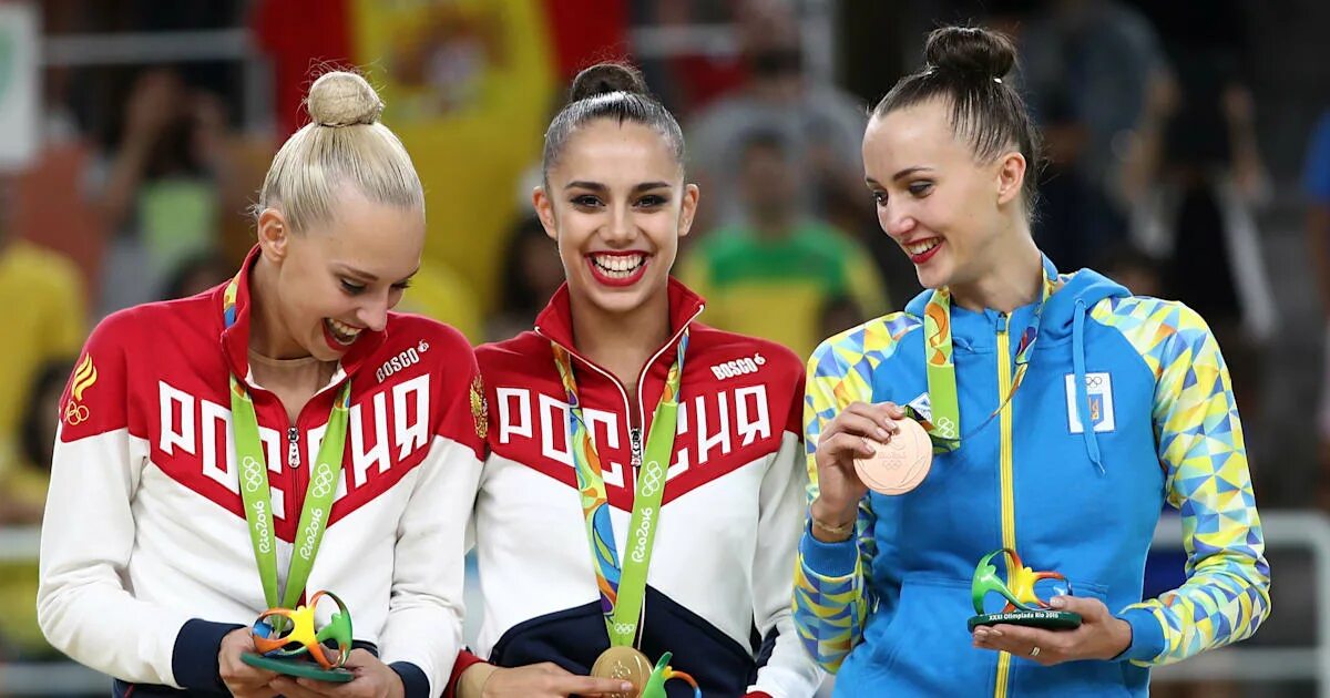 Липницкая, спящий Медведев, победы и допинг: чем запомнились Игры в Сочи