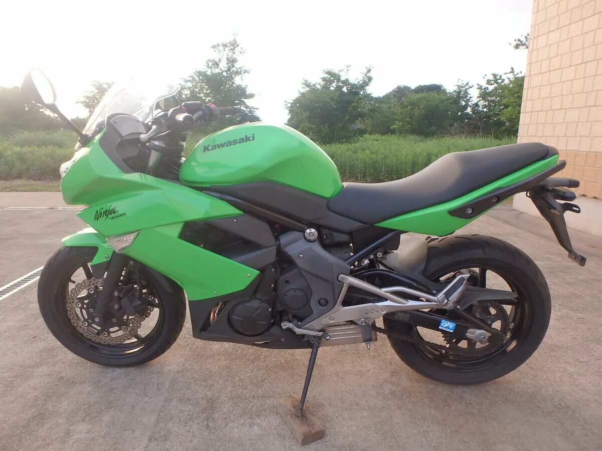 Купить ниндзя 400. Kawasaki Ninja 400 er-4f. Kawasaki er-4f (Ninja 400r) 2015. Kawasaki Ninja 400r 2011. Kawasaki Ninja 400 2011.