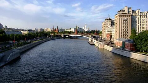 Улица москва река