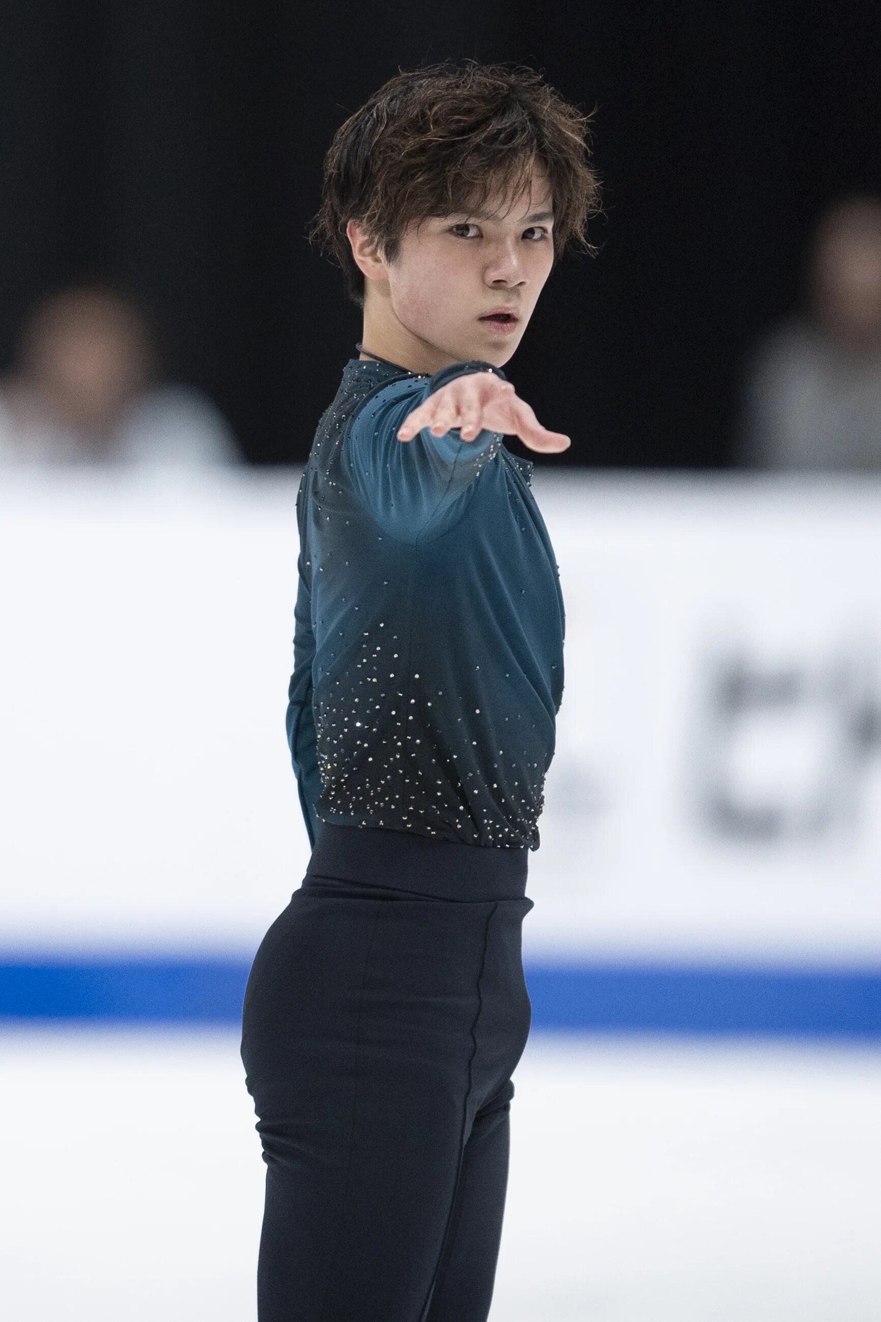 Сема уно. Сёма уно и юдзуру ханю. Шома уно фотосессии. Сема уно. Сема уно фигурист.