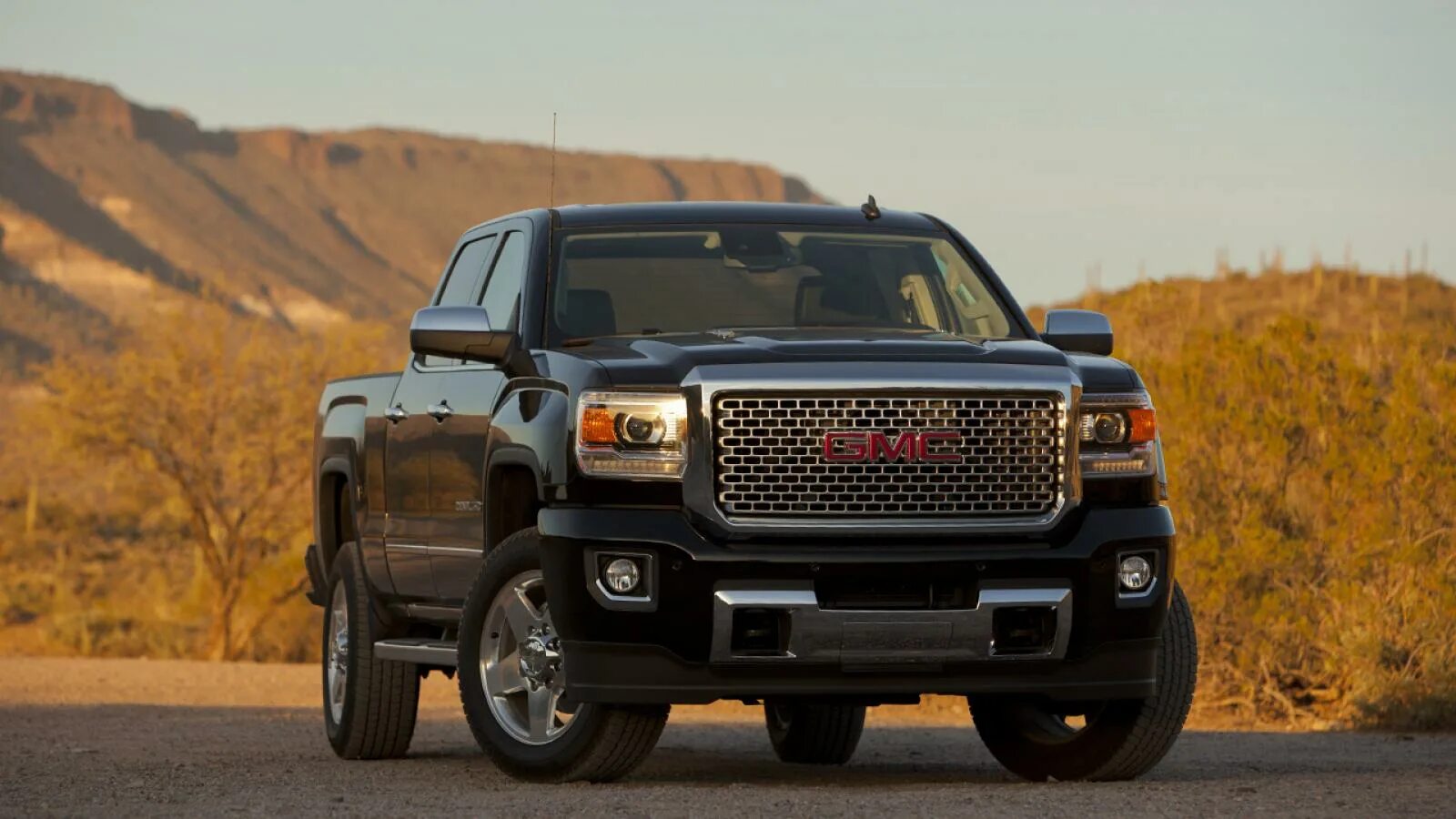 Gms машина. GMC Sierra Denali 2021. GMC Sierra 2500 2015. GMC Sierra 2011. Джип GMC.