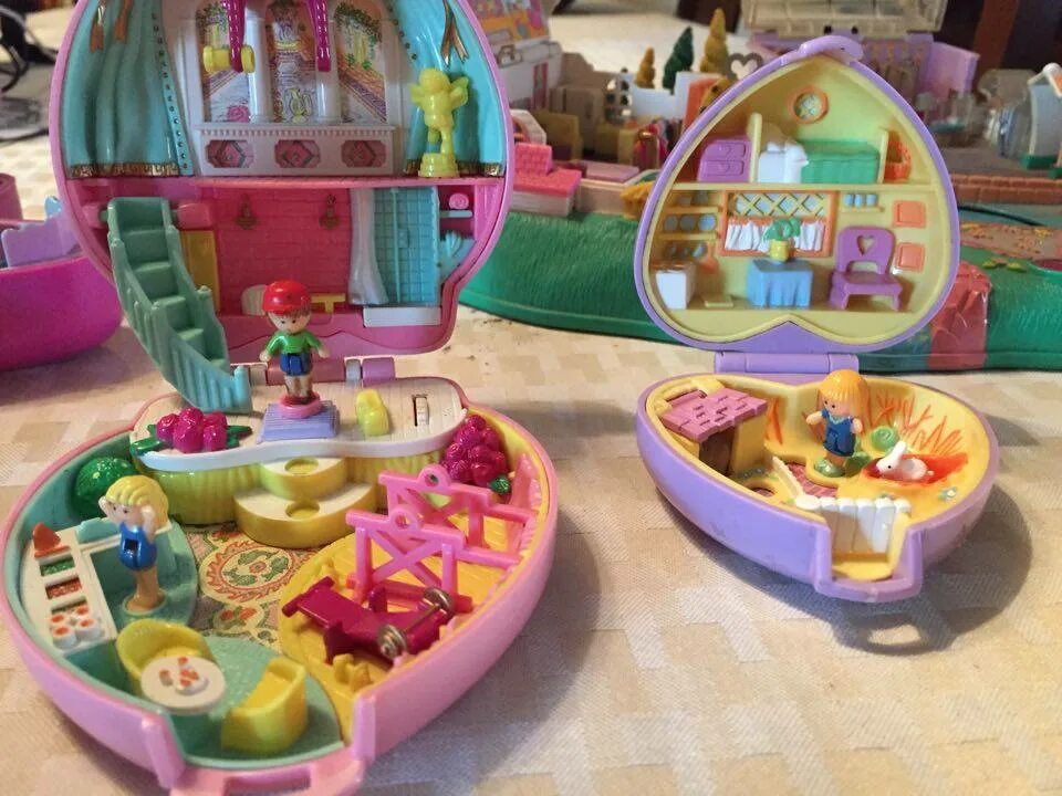 Включи polly pocket. Полли покет 2005. Полли покет домик 90. Polly Pocket Лодочная,станция.