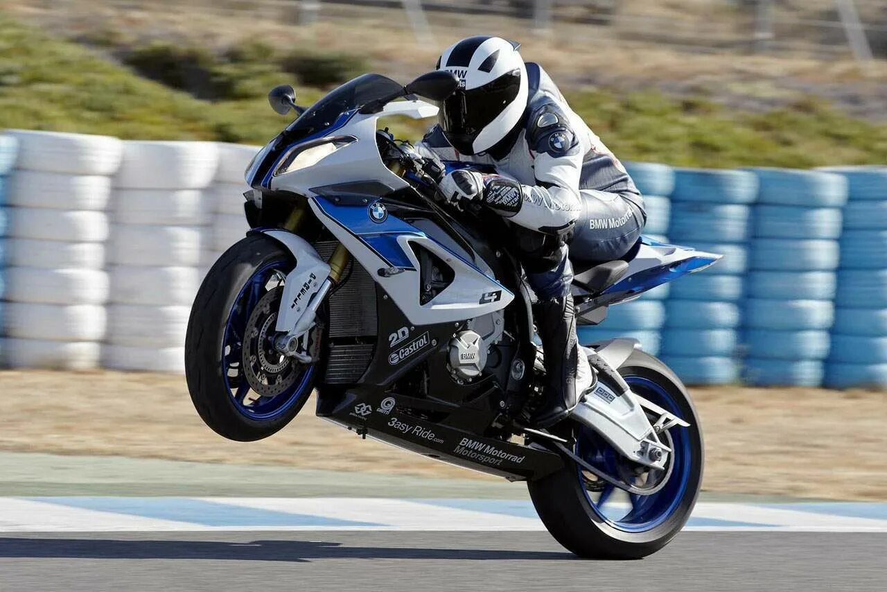 Fast bike. BMW s1000rr hp4. БМВ мотоцикл 1000rr. BMW hp4 2013. Мотоцикл BMW hp4.