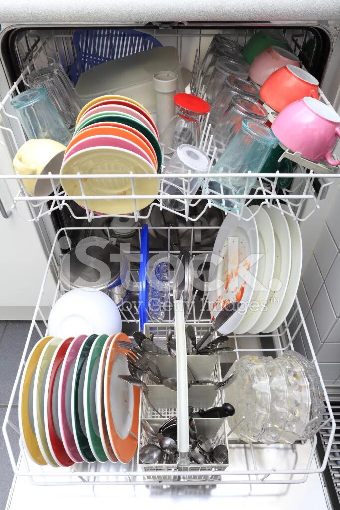 горшочки в посудомойке. фужеры в посудомоечной машине. контейнеры в посудомойке. алюминий в посудомойке. фрукты овощи в посудомоечной.