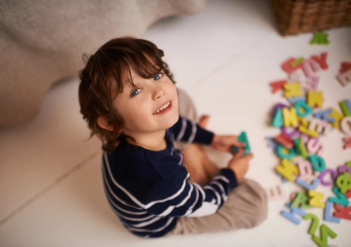 В6 для детей 7 лет. Ребенок 7 лет. картинки для детей 6-7 лет. игрушки для детей с аутизмом 7 лет. для детей которые 7 лет.