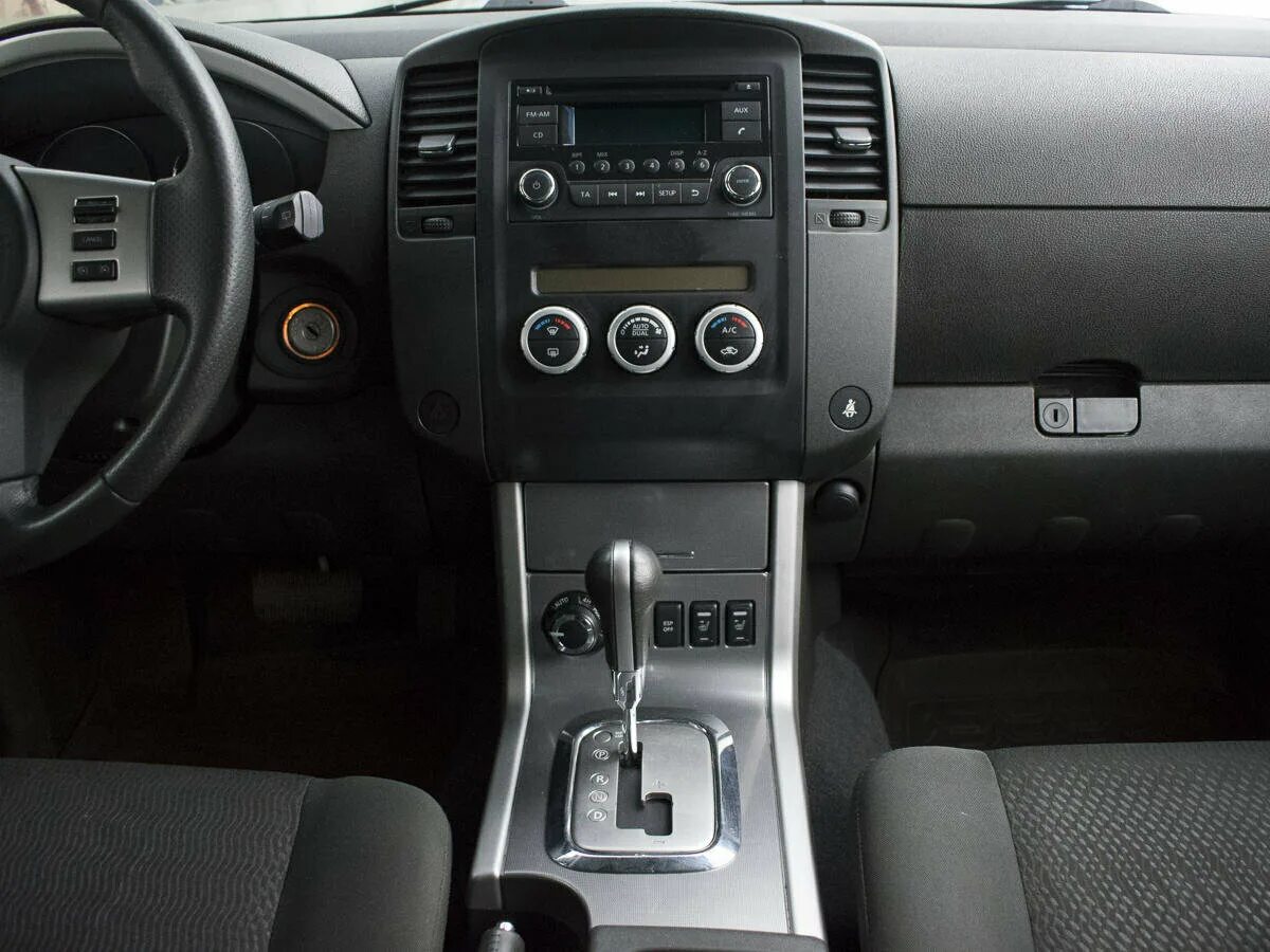 Nissan pathfinder 2008 салон. ручка акпп pathfinder r51. Nissan pathfinder 2007 торпедо. автомат на патфайндер. Nissan pathfinder r51 2008.