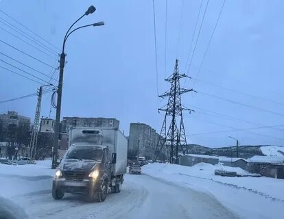 На ленинградке ты стоишь а в голове