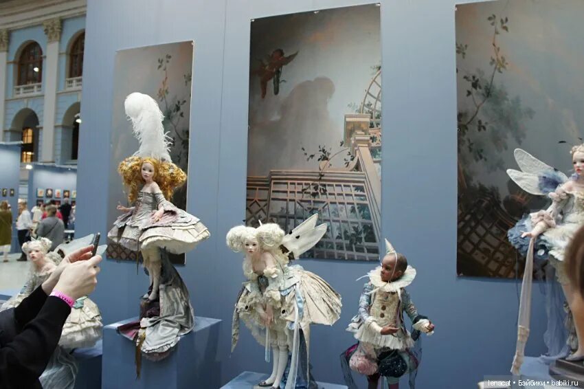 Выставка кукол Юрия Мельничука. Выставка кукол в Гостином дворе 2022. Выставка художественных кукол. Выставки кукол 2024 год