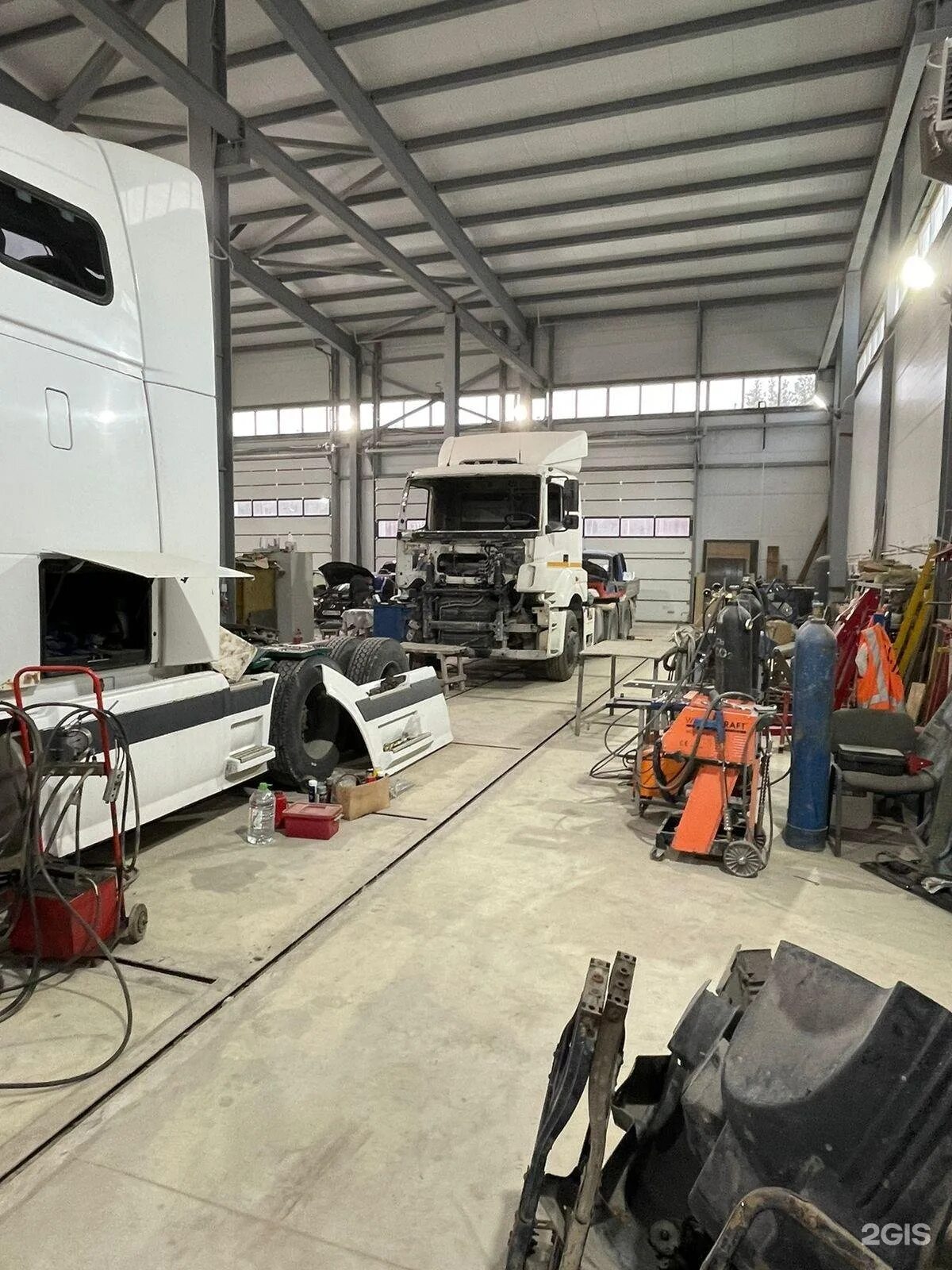 Ооо "автокит". Тц южный нижний тагил кулибина 64. Южный нижний тагил улица кулибина. Нижний тагил ул кулибина 64. Нижний тагил улица кулибина 64 е.