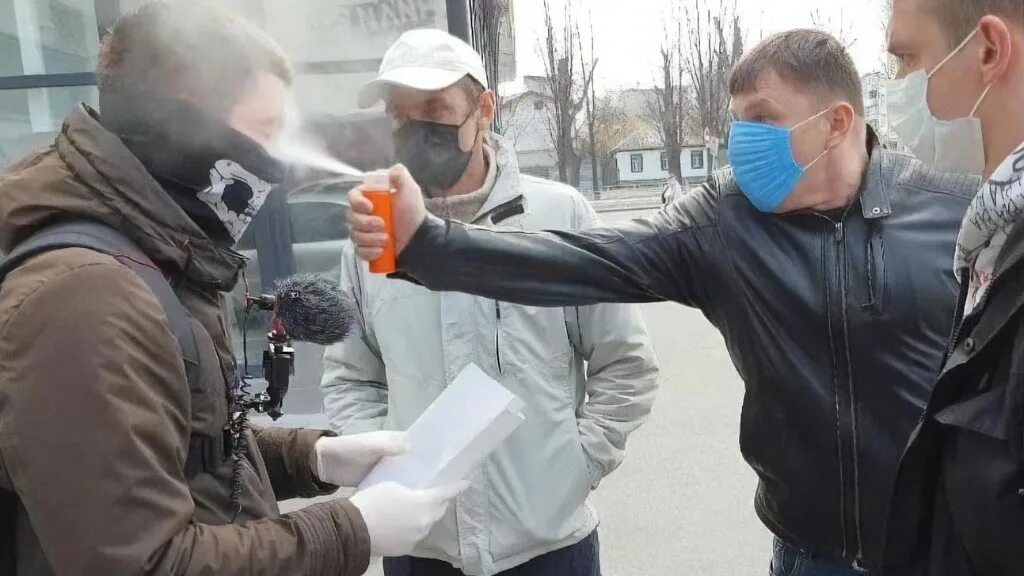 Избивают журналистов на Украине. Нападеянакорреспондентов.