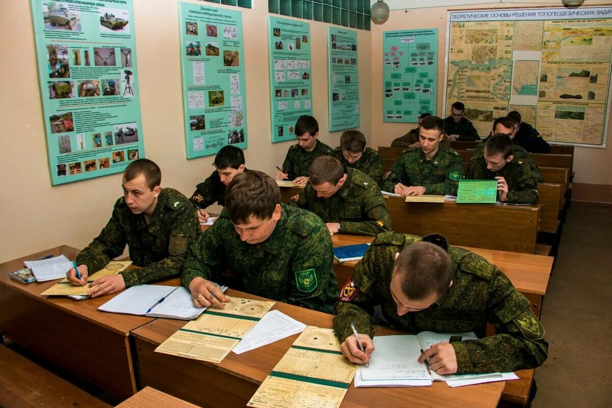 Получить военный. Военная Кафедра ВГСХА. Военная Кафедра в вузах. Военная подготовка в вузах. Учеба в военном вузе.