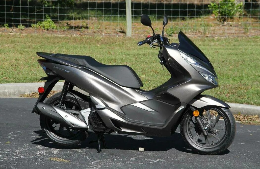 Honda PCX 150. Honda PCX 2019. Скутер Honda 150 PCX 2019. Honda PCX 150 2018.